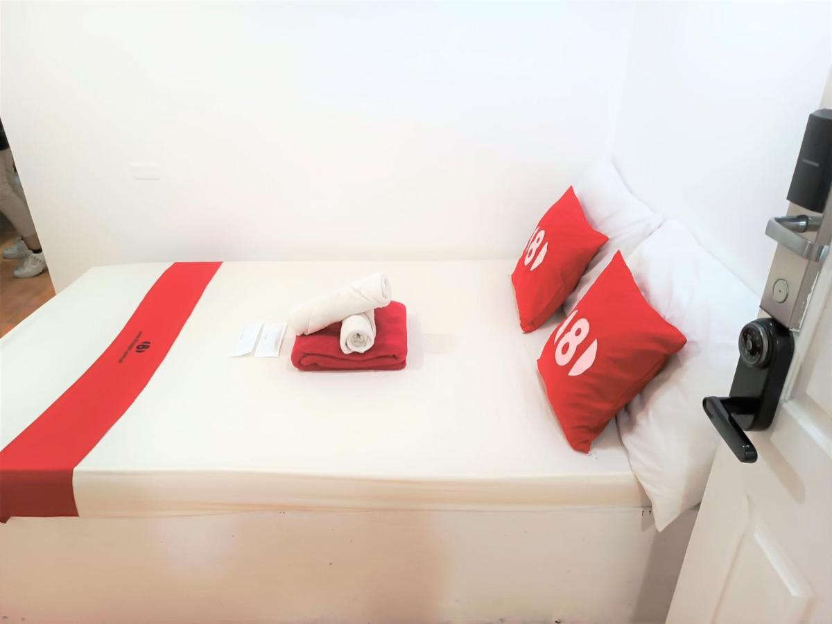 8Hostel Μανίλα Εξωτερικό φωτογραφία