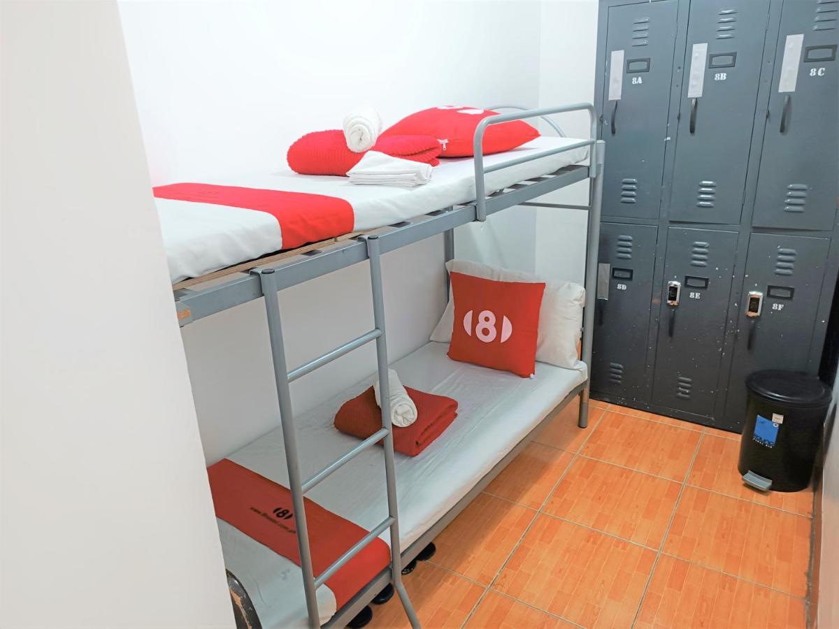 8Hostel Μανίλα Εξωτερικό φωτογραφία