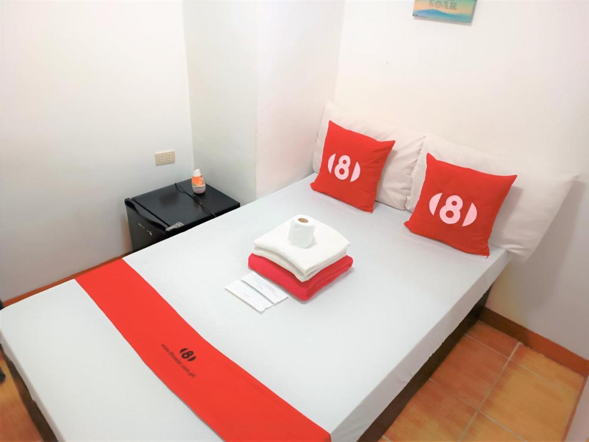 8Hostel Μανίλα Εξωτερικό φωτογραφία