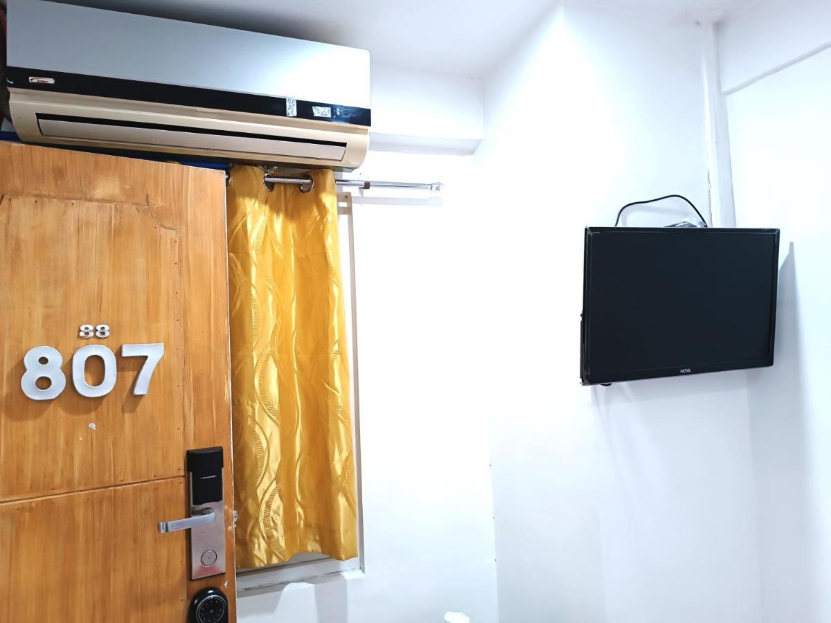 8Hostel Μανίλα Εξωτερικό φωτογραφία