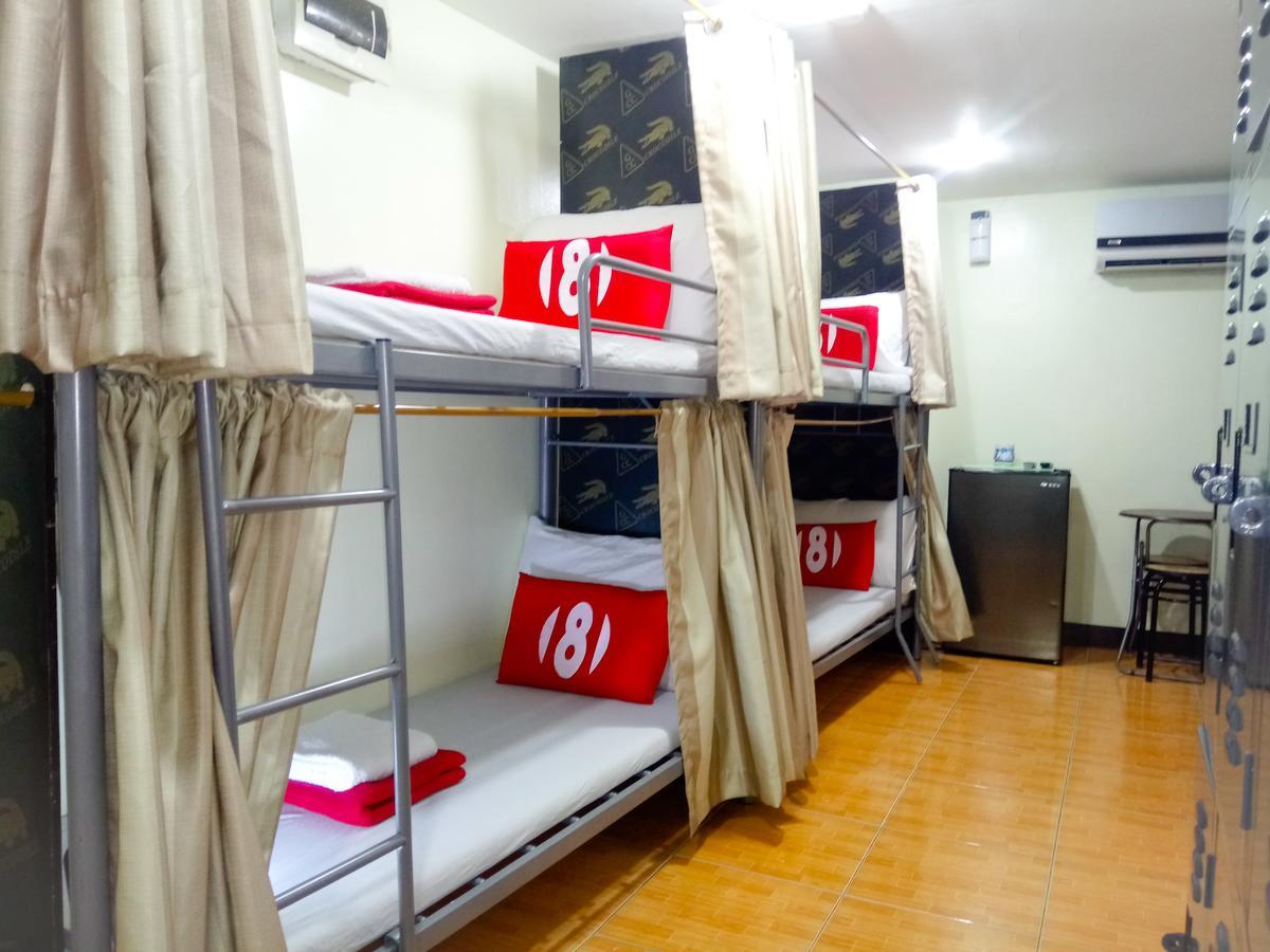 8Hostel Μανίλα Εξωτερικό φωτογραφία