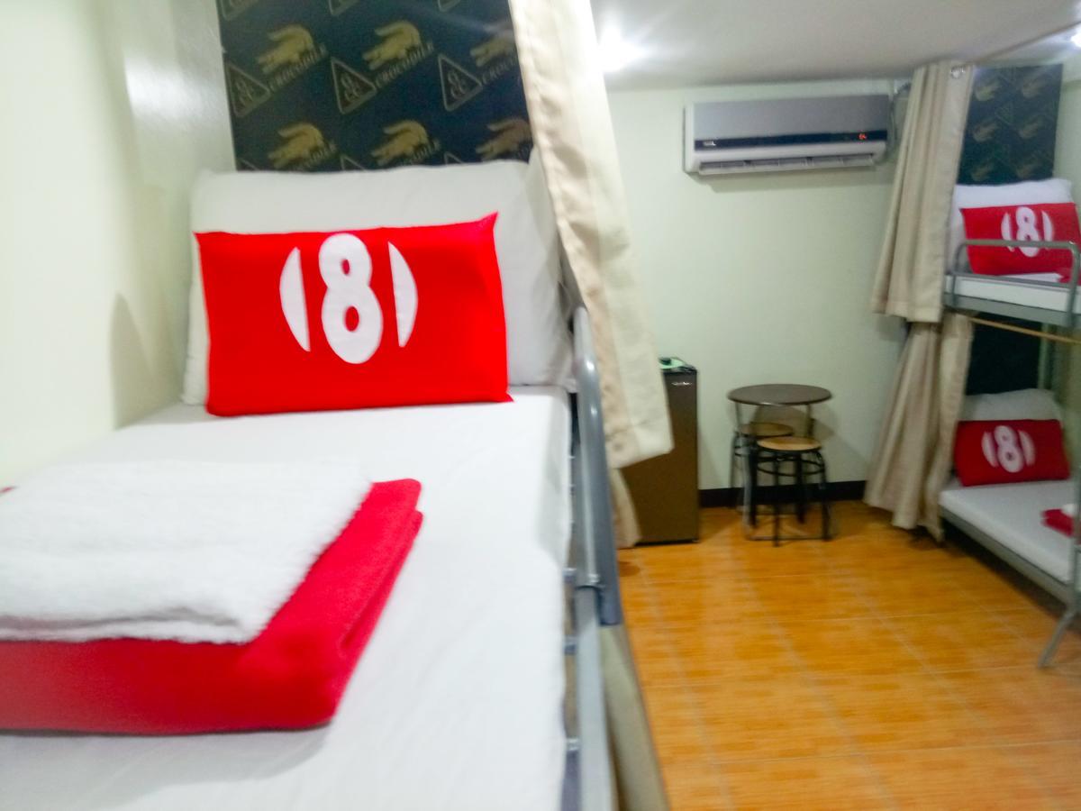 8Hostel Μανίλα Εξωτερικό φωτογραφία