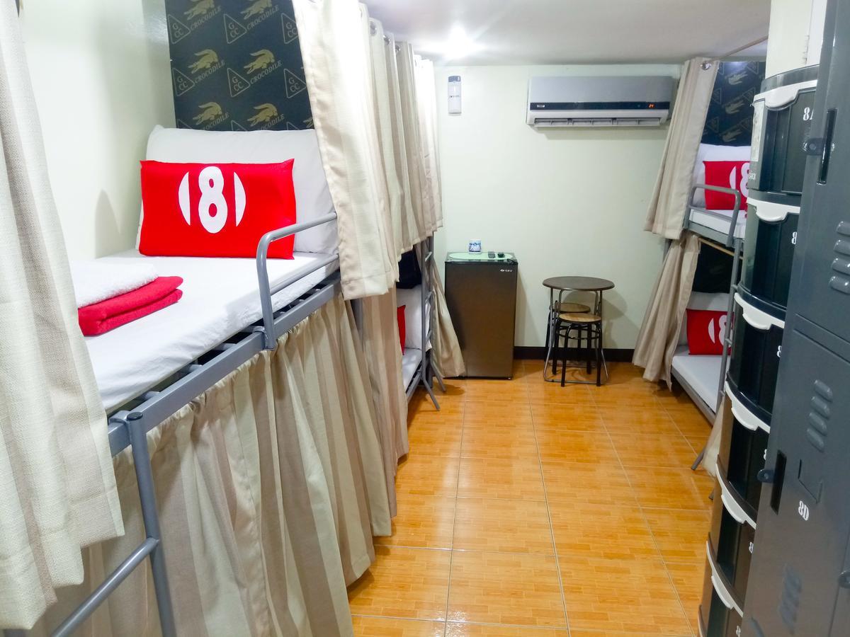 8Hostel Μανίλα Εξωτερικό φωτογραφία